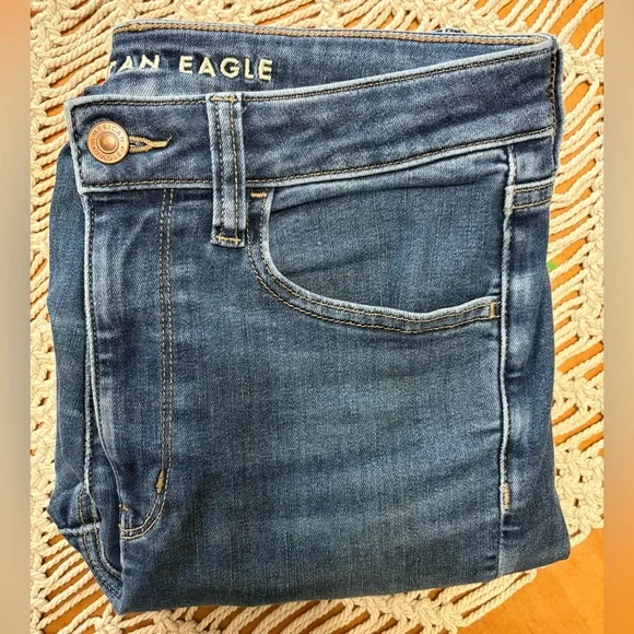 American Eagle Next Level Super Hi-Rise Jegging Size 6 - Picture 3 of 7